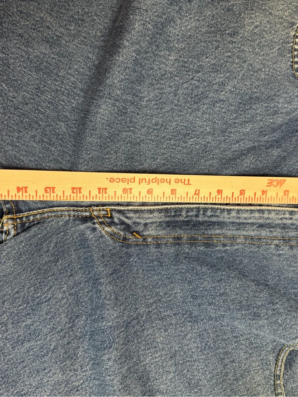 Levi’s 550 Blue Jeans 46 x 30 Med Wash Relaxed Denim Zip fly 5 pocket